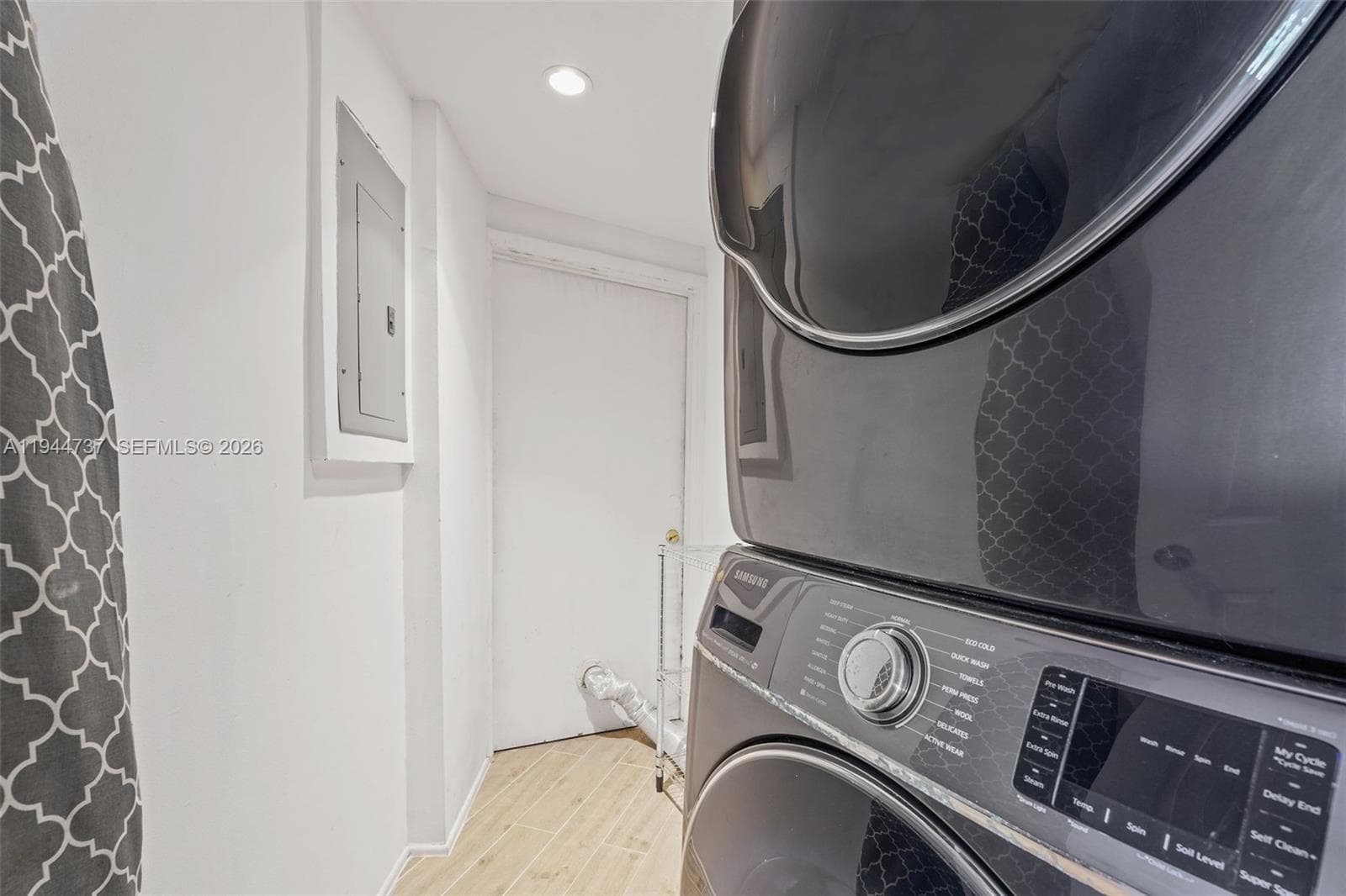 Octagon Tower I Condo · #5H in Miami Beach - Photo 27