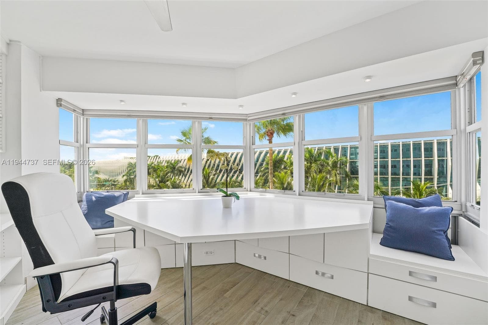 Octagon Tower I Condo · #5H in Miami Beach - Photo 26
