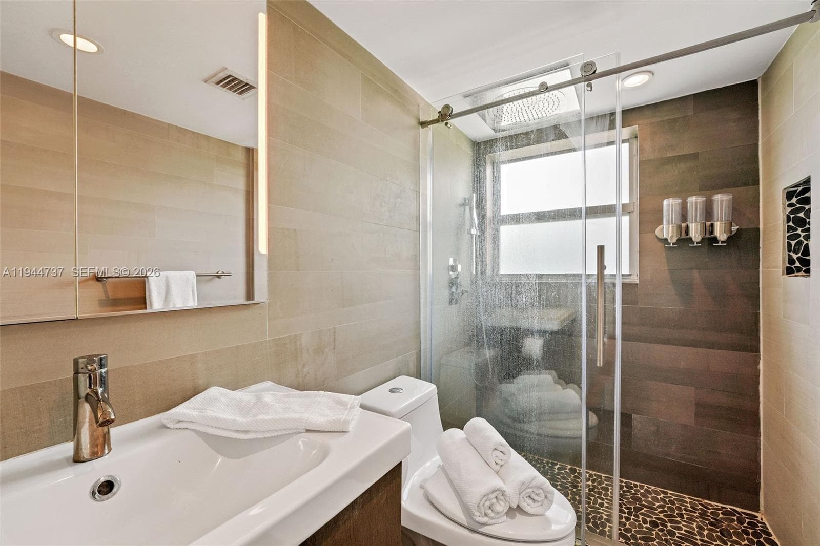 Octagon Tower I Condo · #5H in Miami Beach - Photo 24