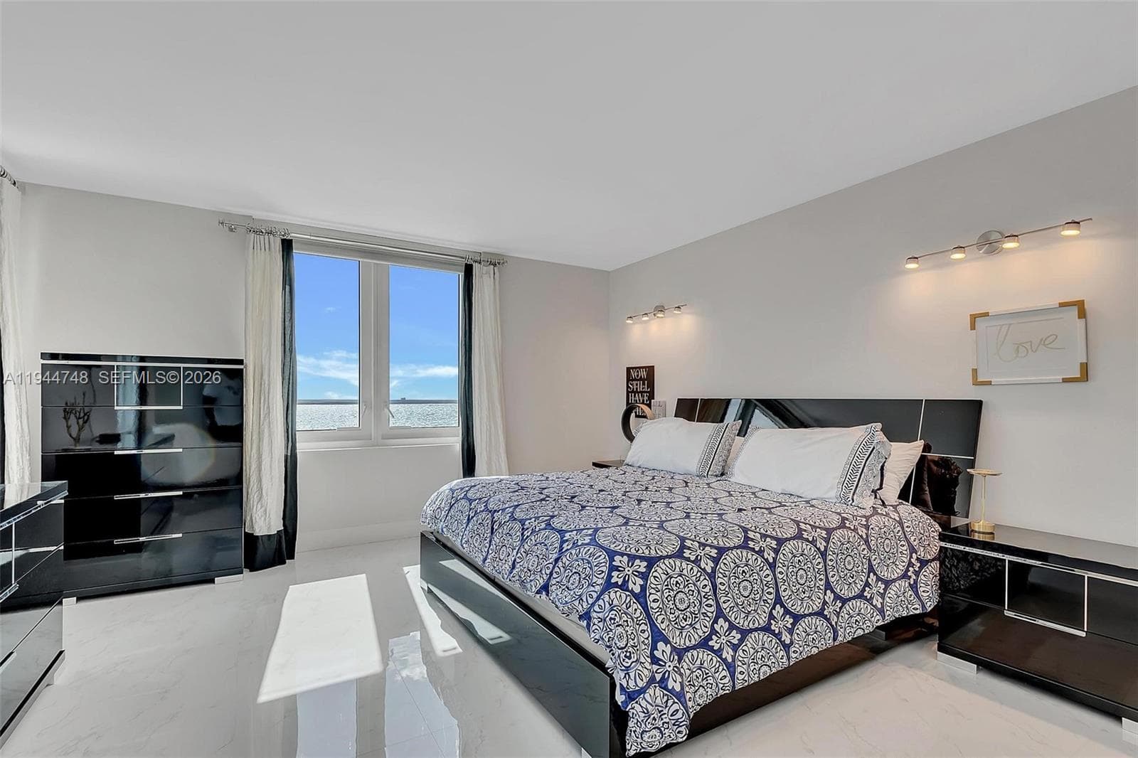 Roney Palace · #810 in Miami Beach - Photo 17