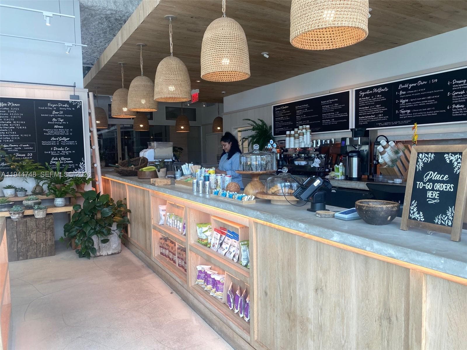 Organic cafe on site