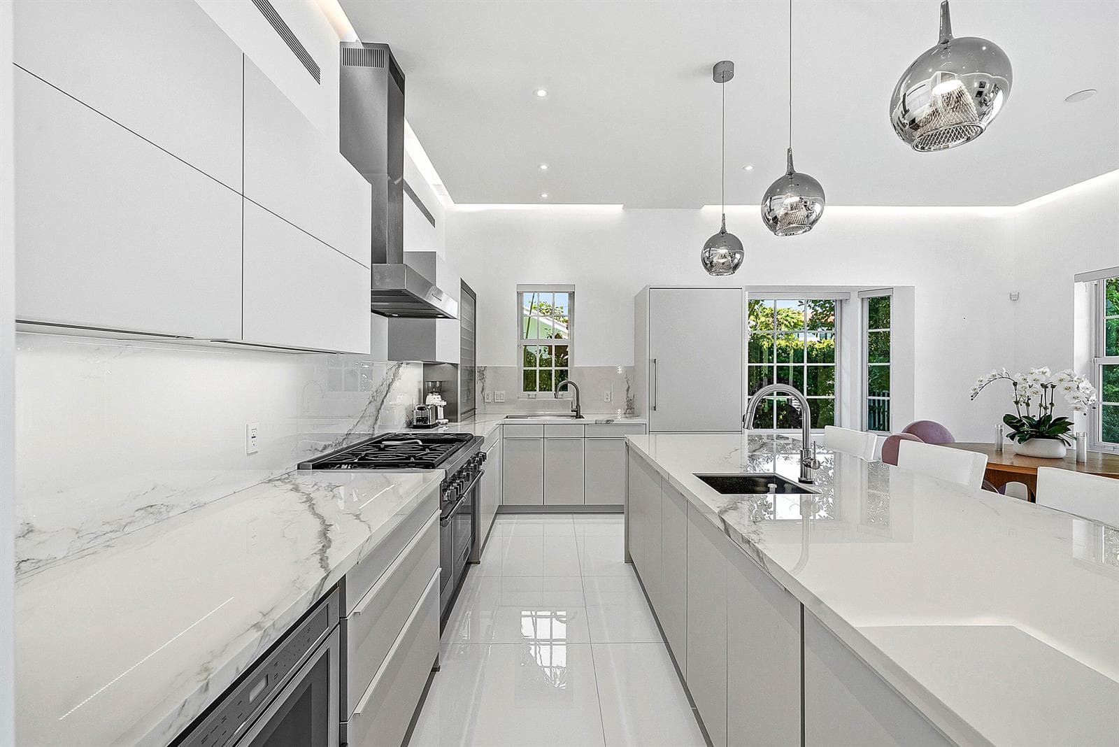 022-157PeruvianAvenue-PalmBeach-FL-33480