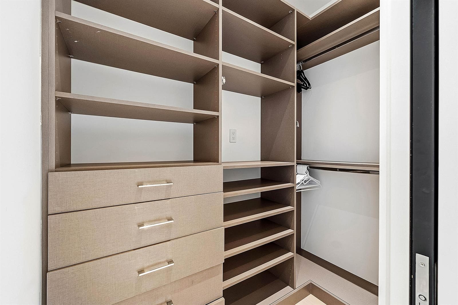 041-157PeruvianAvenue-PalmBeach-FL-33480