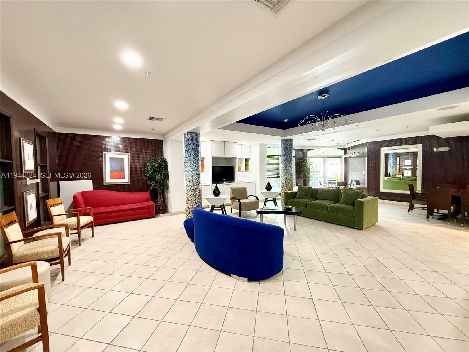 VALENCIA CONDO · #612 in South Miami - Photo 14