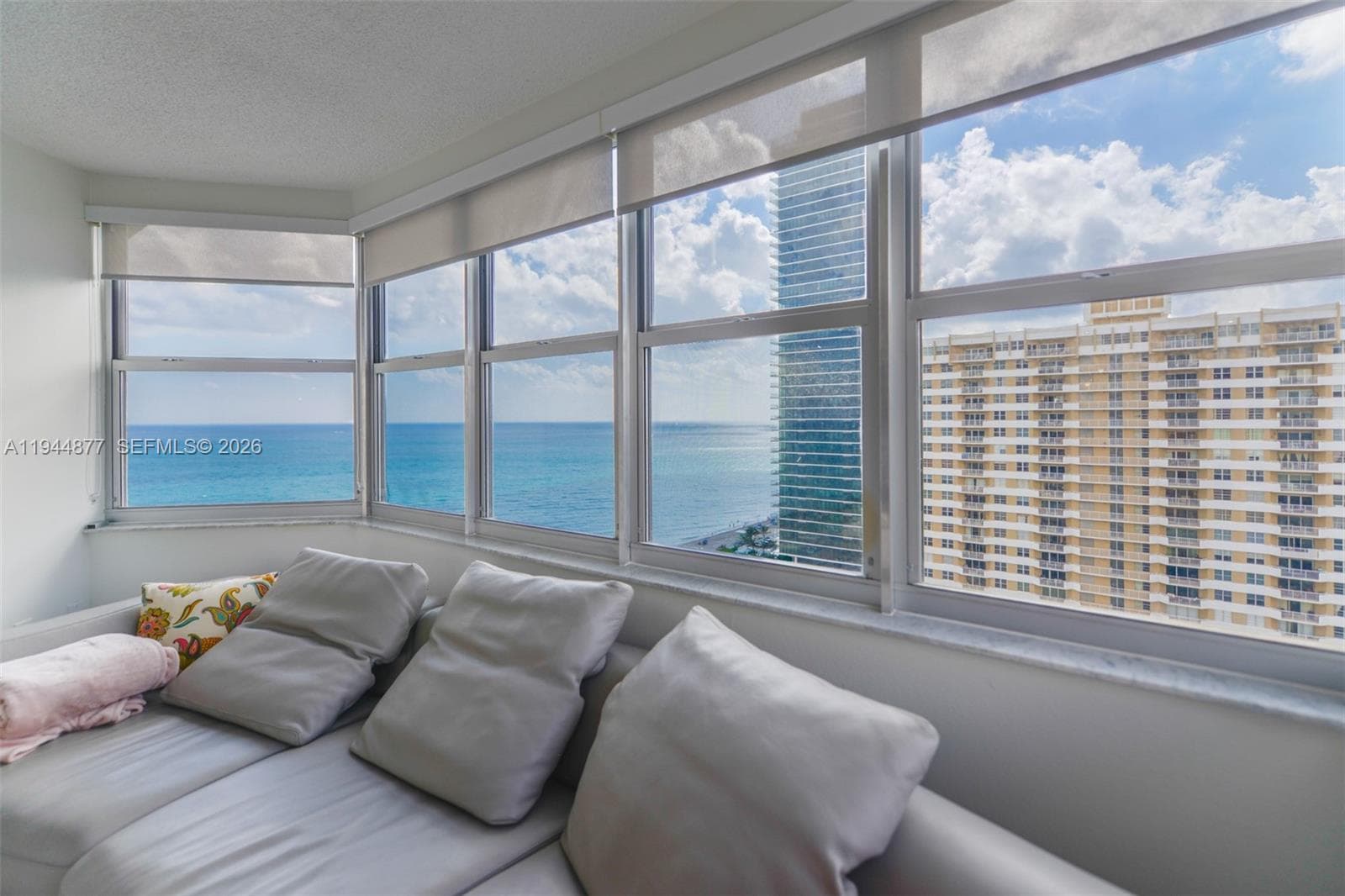 HEMISPHERES CONDO · #19E in Hallandale Beach - Photo 1