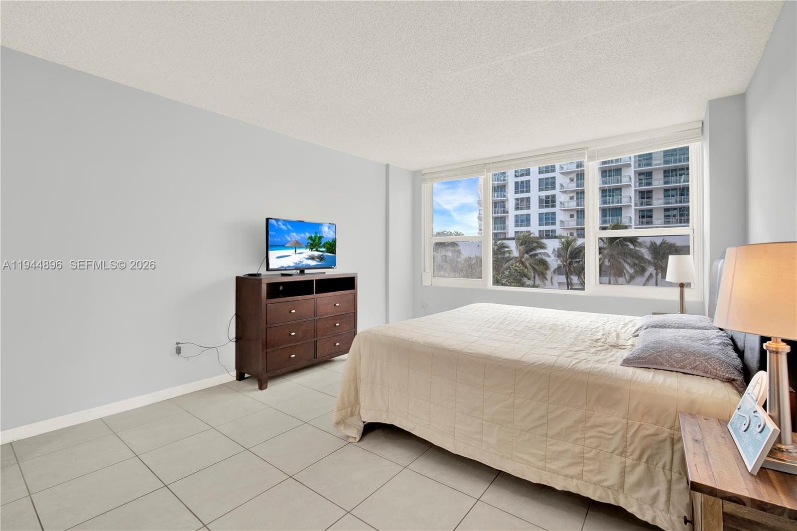 Alexander Towers · #318 in Hollywood - Photo 11