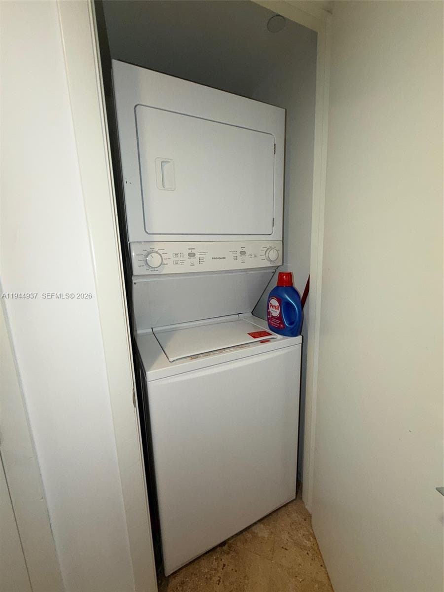 BEACH CLUB THREE CONDO · #LP4206 in Hallandale Beach - Photo 27
