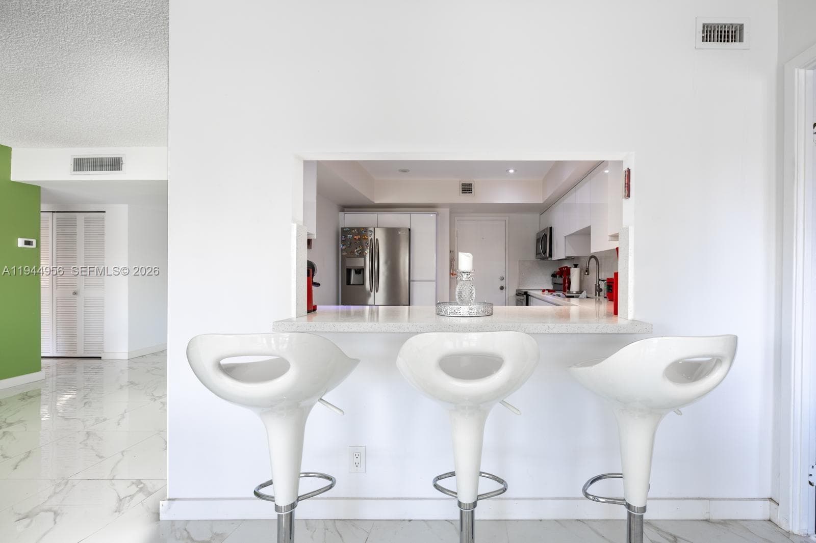 FAIRWAYS RIVIERA · #302 in Hallandale Beach - Photo 14