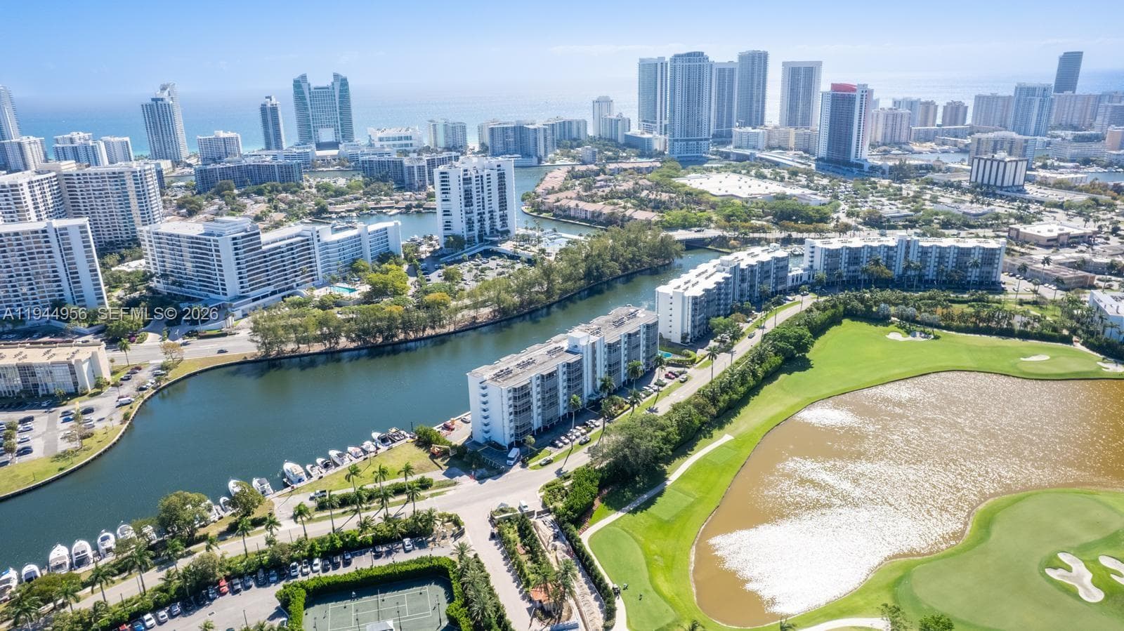FAIRWAYS RIVIERA · #302 in Hallandale Beach - Photo 37