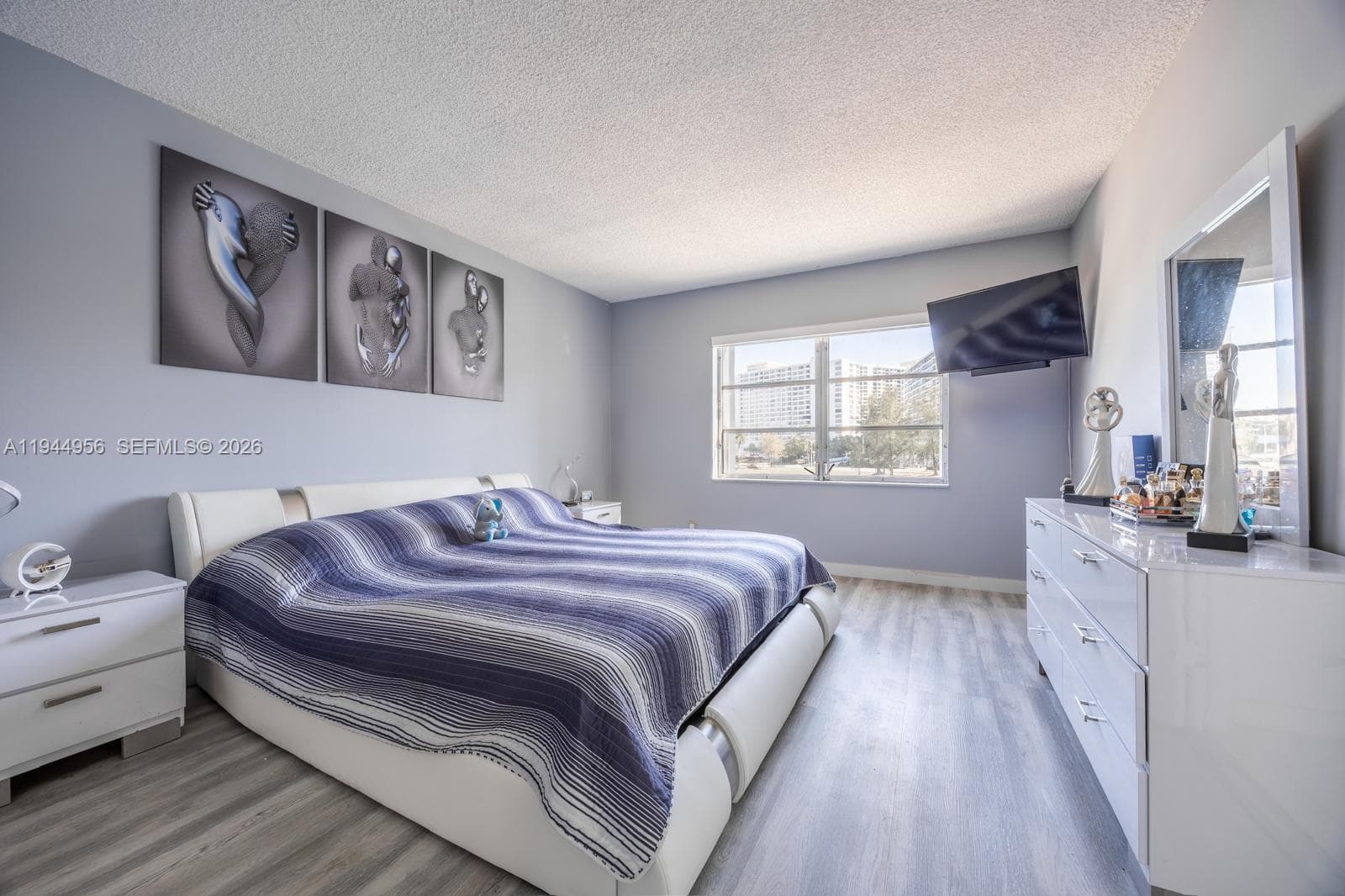 FAIRWAYS RIVIERA · #302 in Hallandale Beach - Photo 11