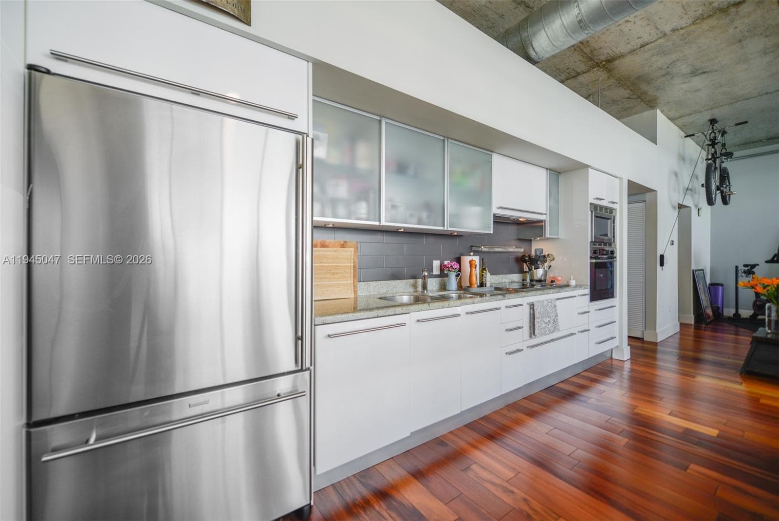 7934 West Drive · #1402 in North Bay Village - Photo 9