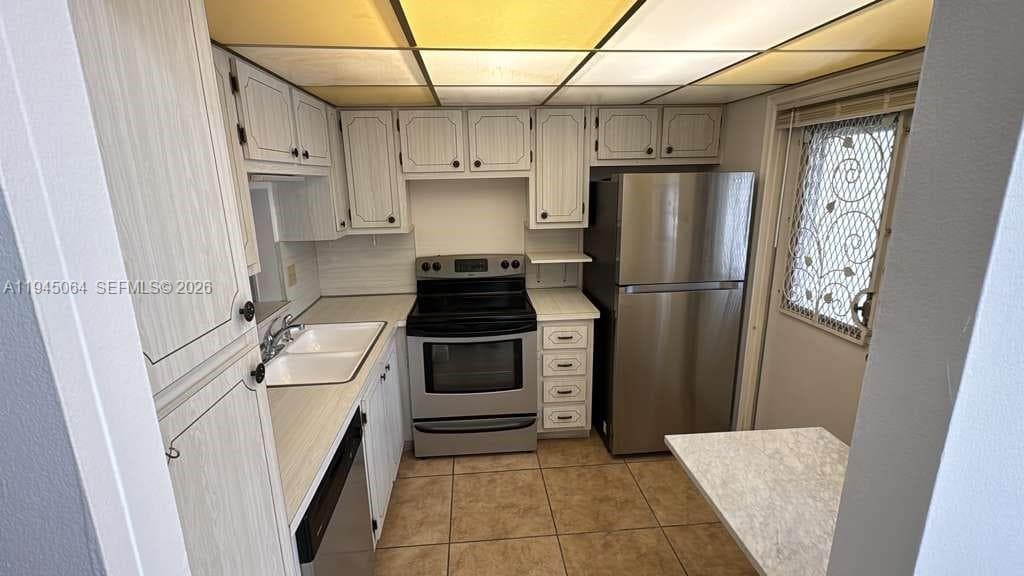MEADOWBROOK TOWERS CONDO · #103 in Hallandale Beach - Photo 10