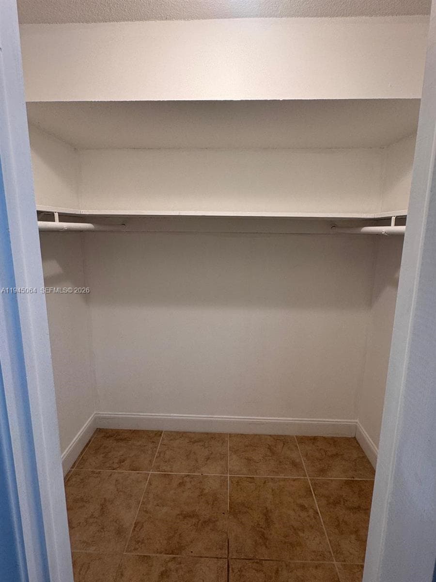 MEADOWBROOK TOWERS CONDO · #103 in Hallandale Beach - Photo 4
