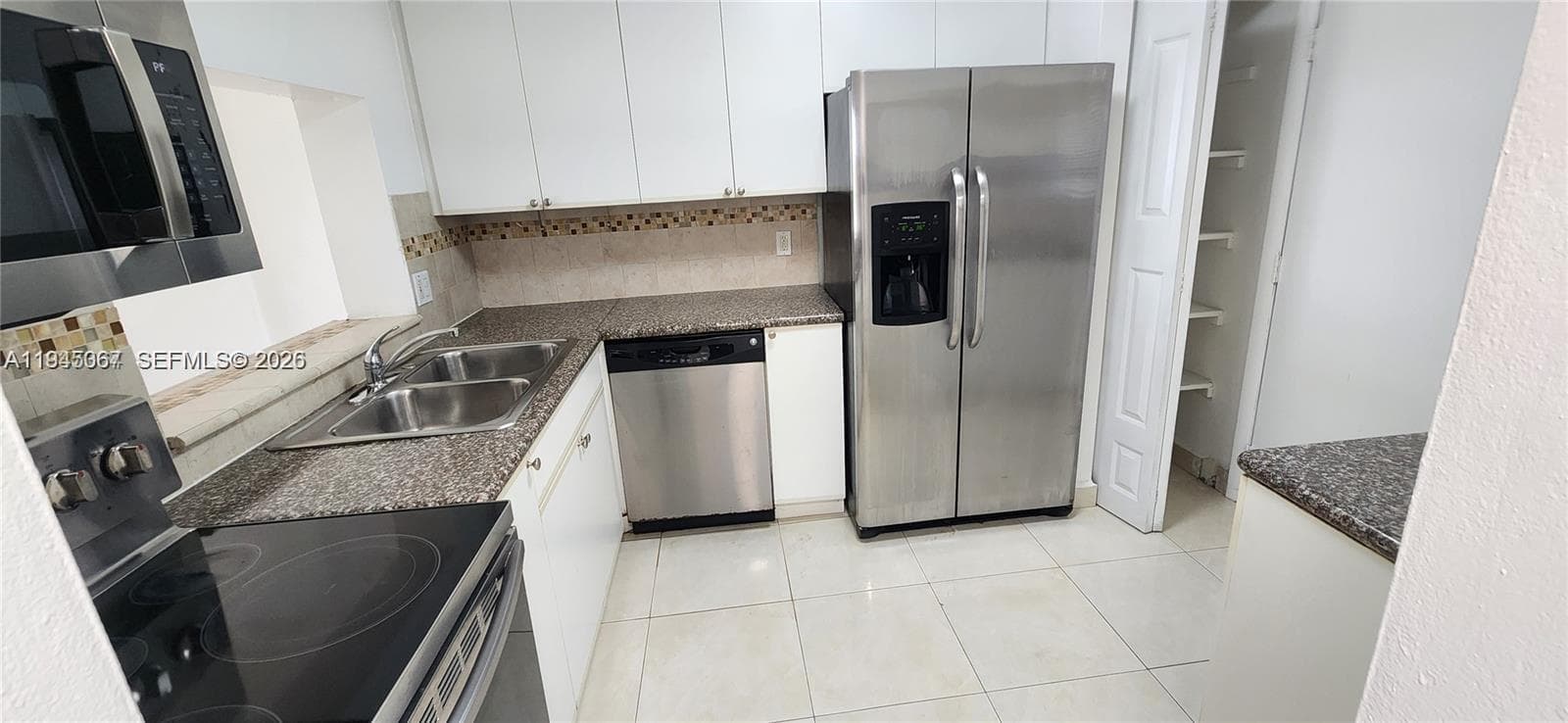 EASTERN SHORES WHITE HOUS · #703 in North Miami Beach - Photo 2