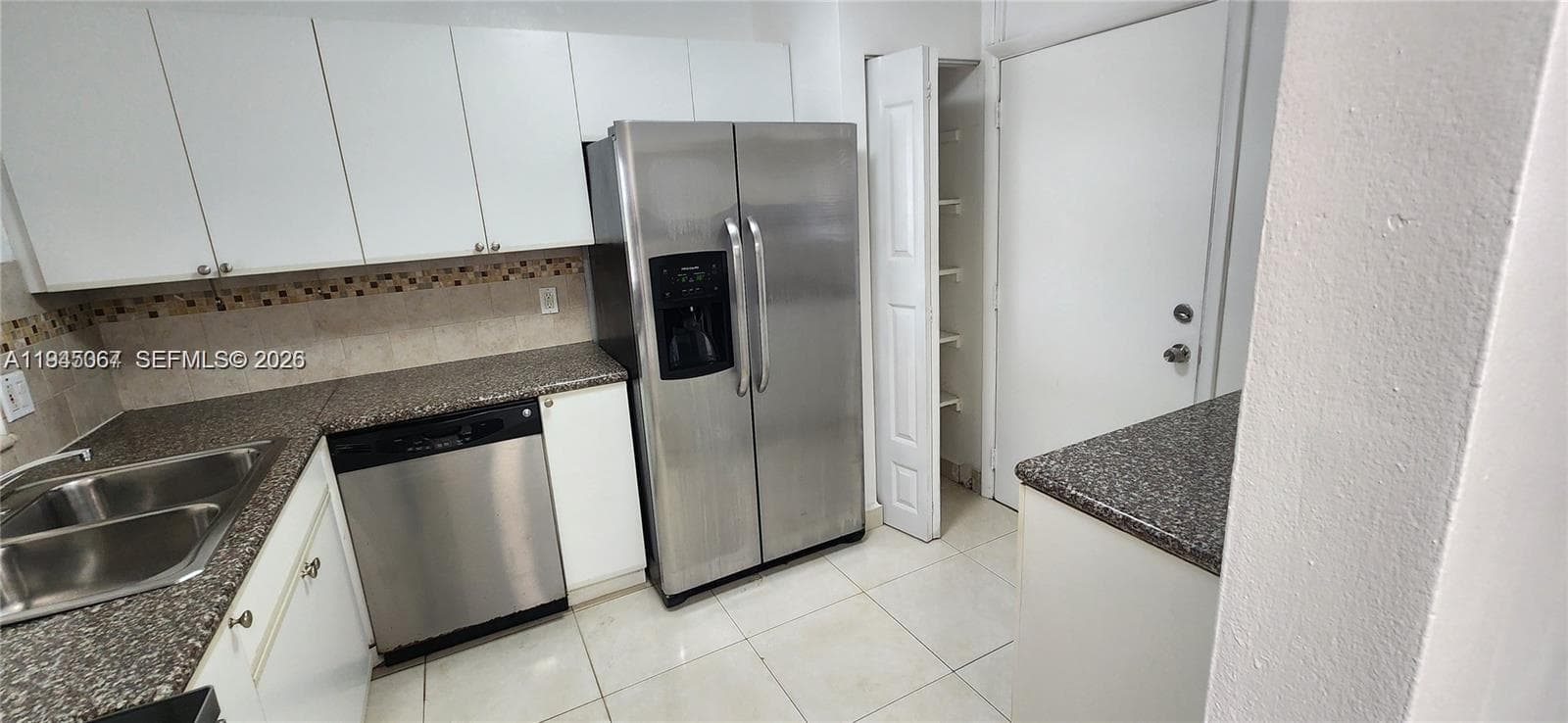 EASTERN SHORES WHITE HOUS · #703 in North Miami Beach - Photo 4