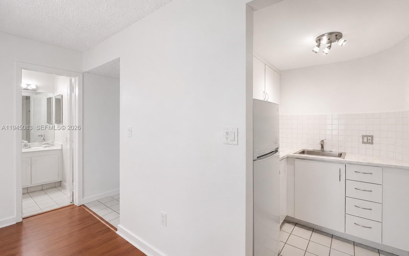 CRICKET CLUBHOUSE CONDO · #505 in Miami - Photo 7