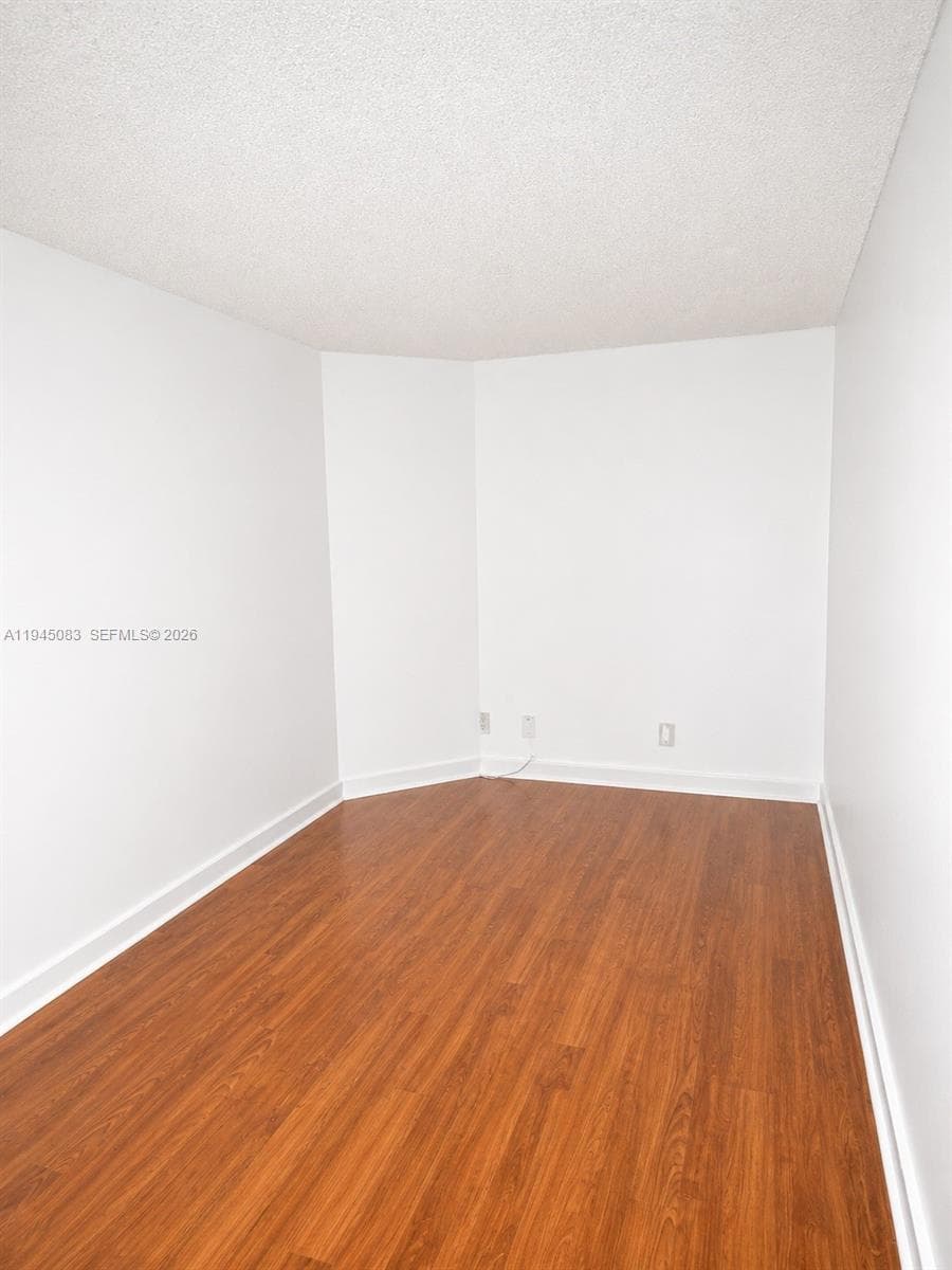 CRICKET CLUBHOUSE CONDO · #505 in Miami - Photo 10