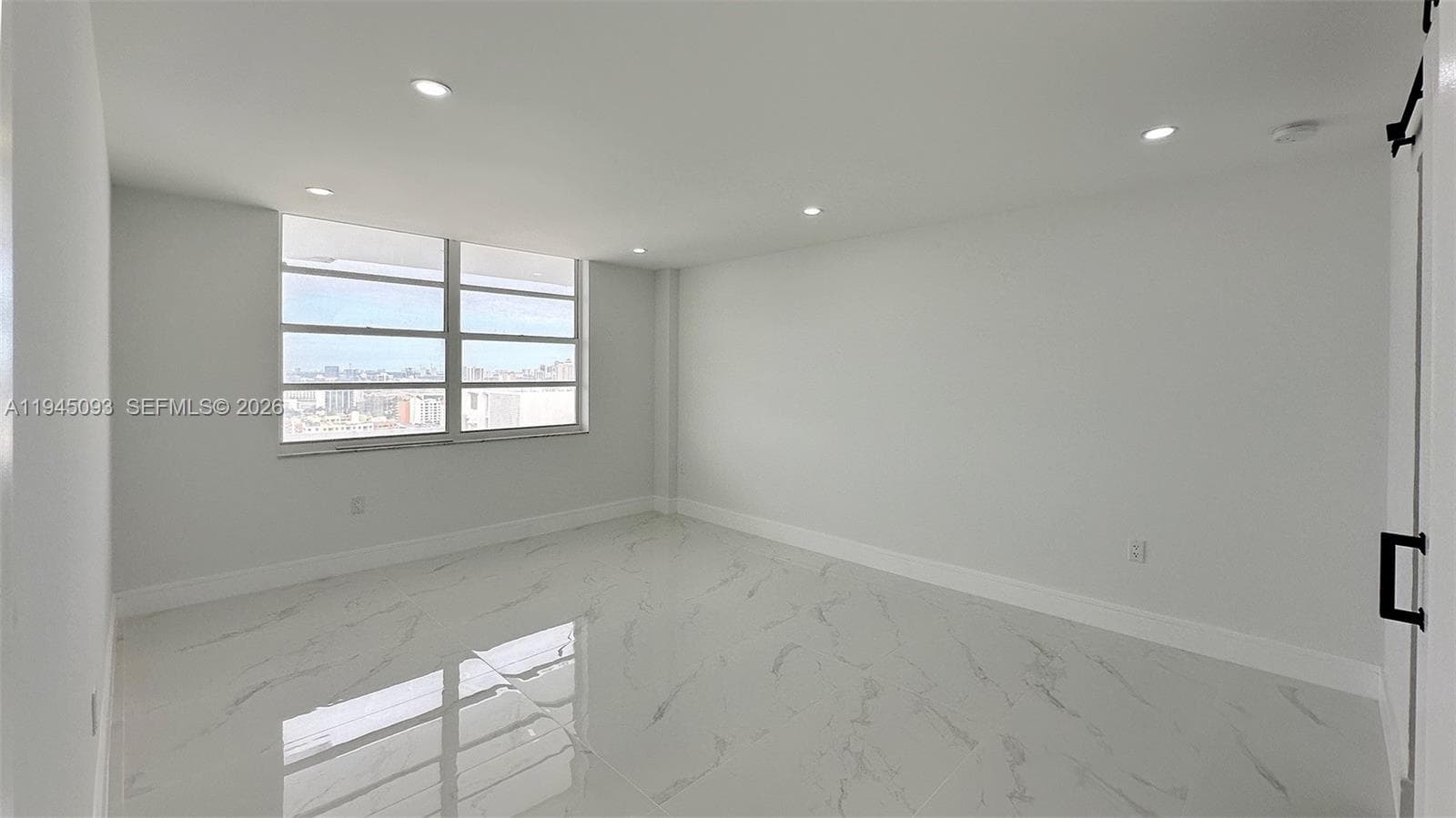 COMMODORE PLAZA CONDO · #2608 in Aventura - Photo 13