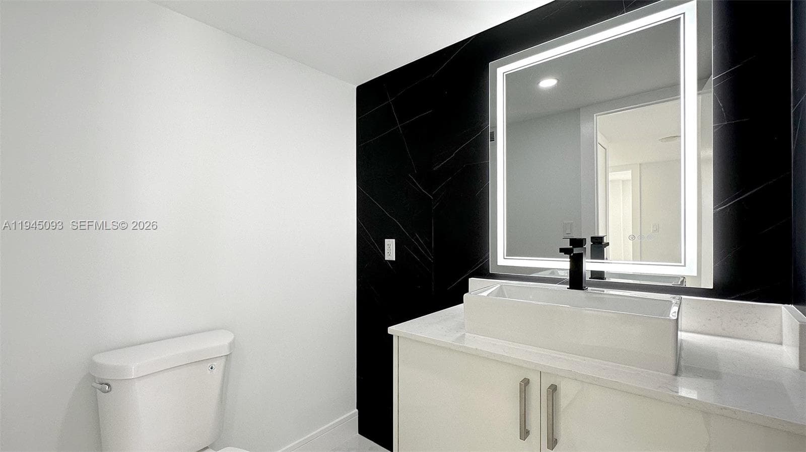 COMMODORE PLAZA CONDO · #2608 in Aventura - Photo 16