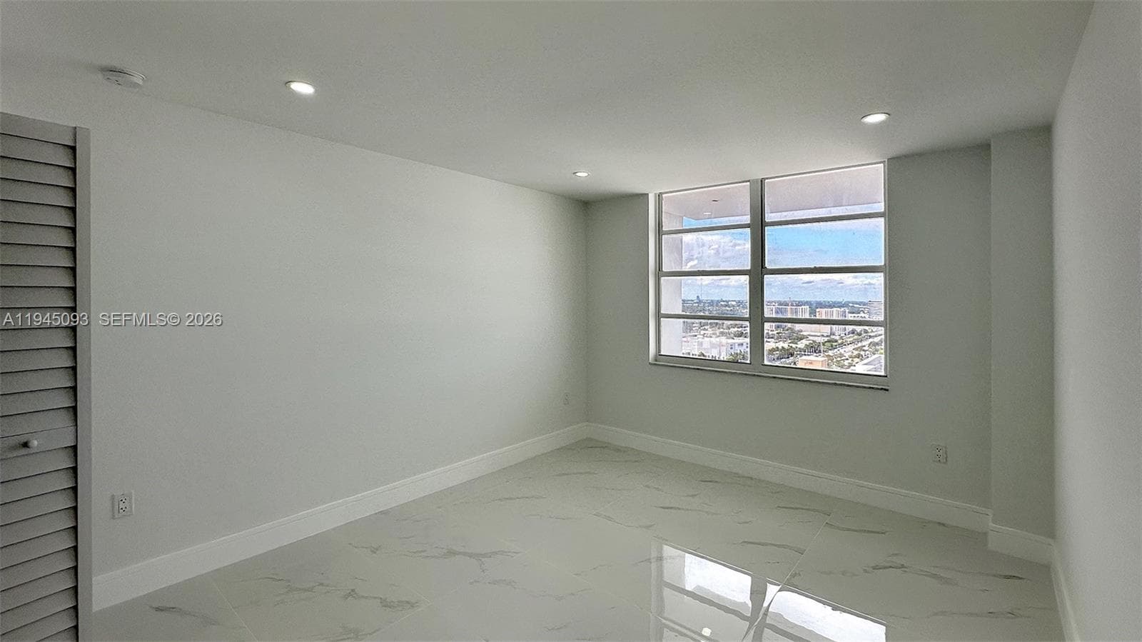 COMMODORE PLAZA CONDO · #2608 in Aventura - Photo 20