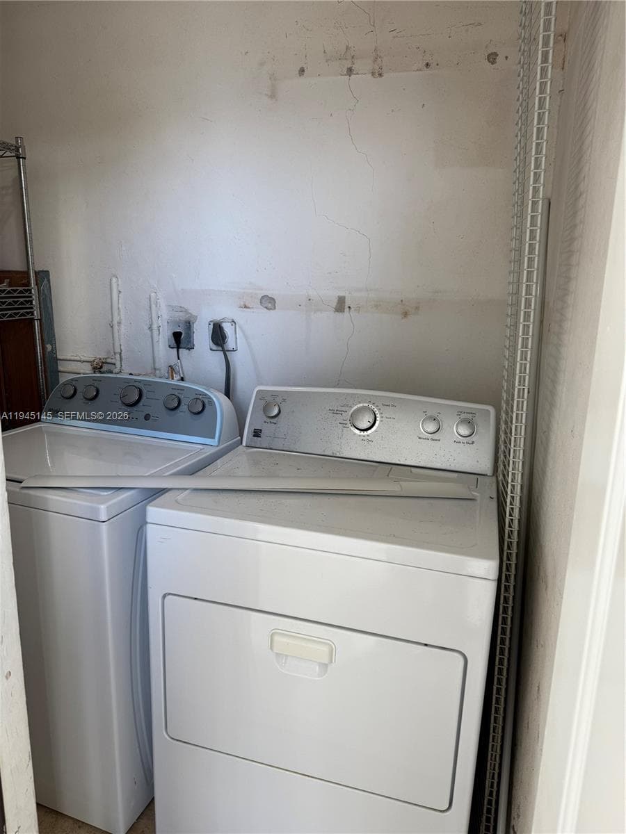 SANDPIPER CONDO · #40 in North Miami Beach - Photo 15