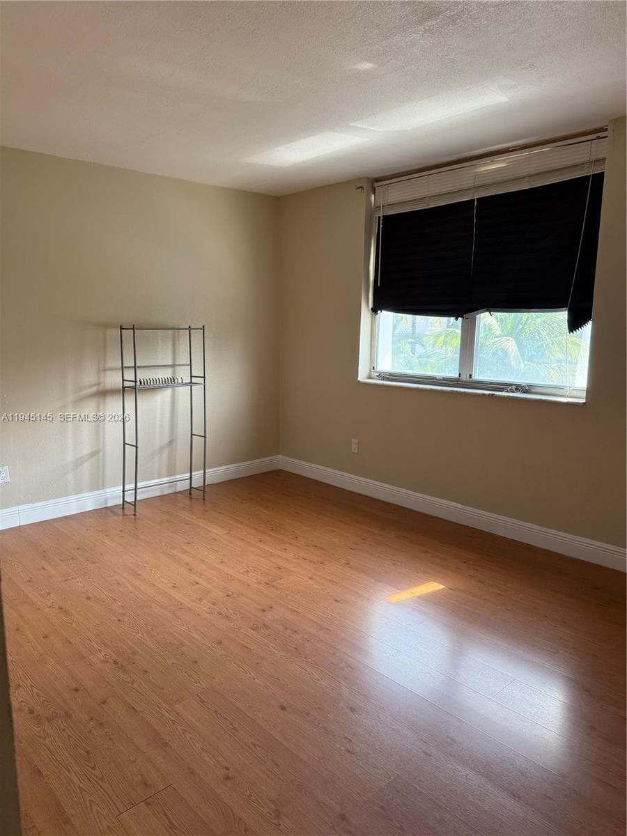 SANDPIPER CONDO · #40 in North Miami Beach - Photo 8