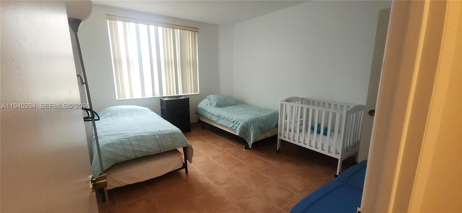 spacious 2nd bedroom