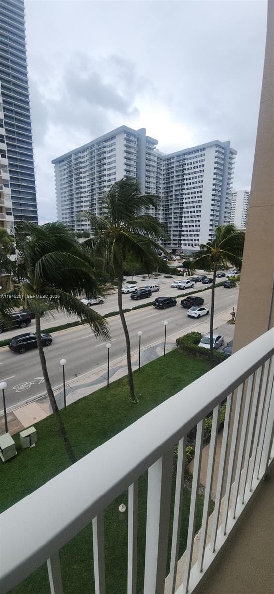 HEMISPHERES BAY SOUTH · #3P in Hallandale Beach - Photo 19