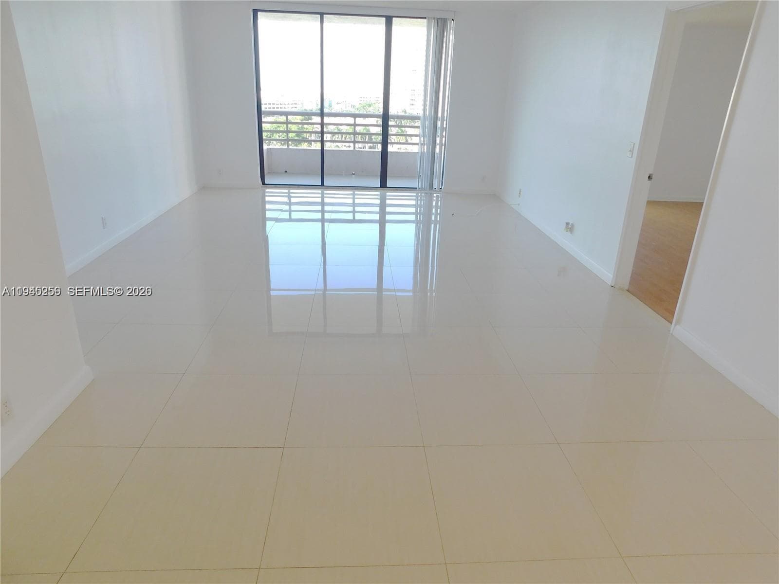 PARC CENTRAL AVENTURA SOU · #1002 in Aventura - Photo 5
