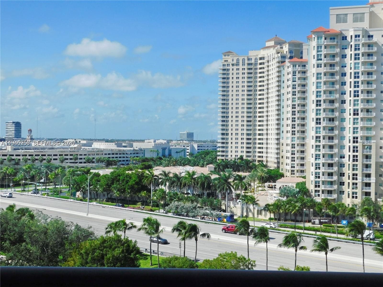 PARC CENTRAL AVENTURA SOU · #1002 in Aventura - Photo 25