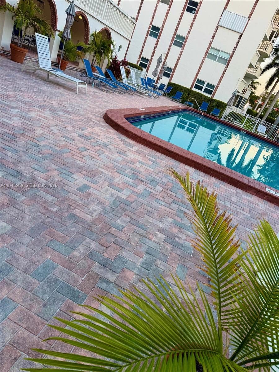 GOLDEN VIEW · #301 in Hallandale Beach - Photo 6