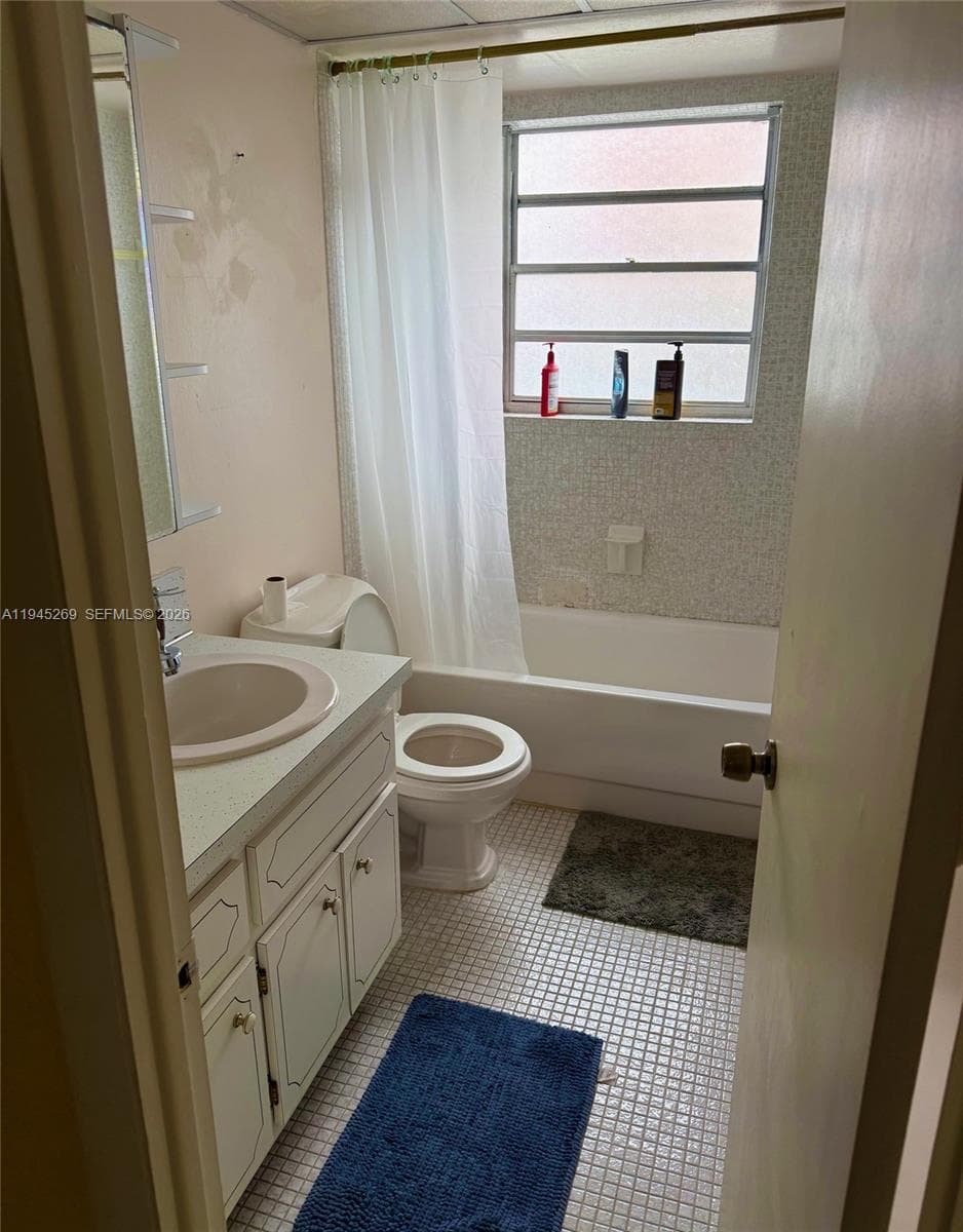 GOLDEN VIEW · #301 in Hallandale Beach - Photo 16