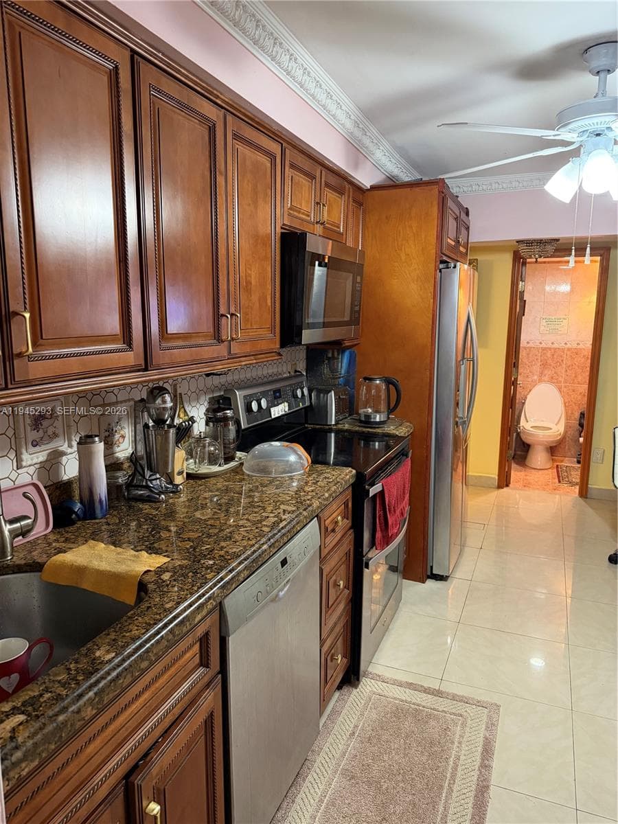 Oceanview Park Condo · #915 in Hallandale Beach - Photo 2