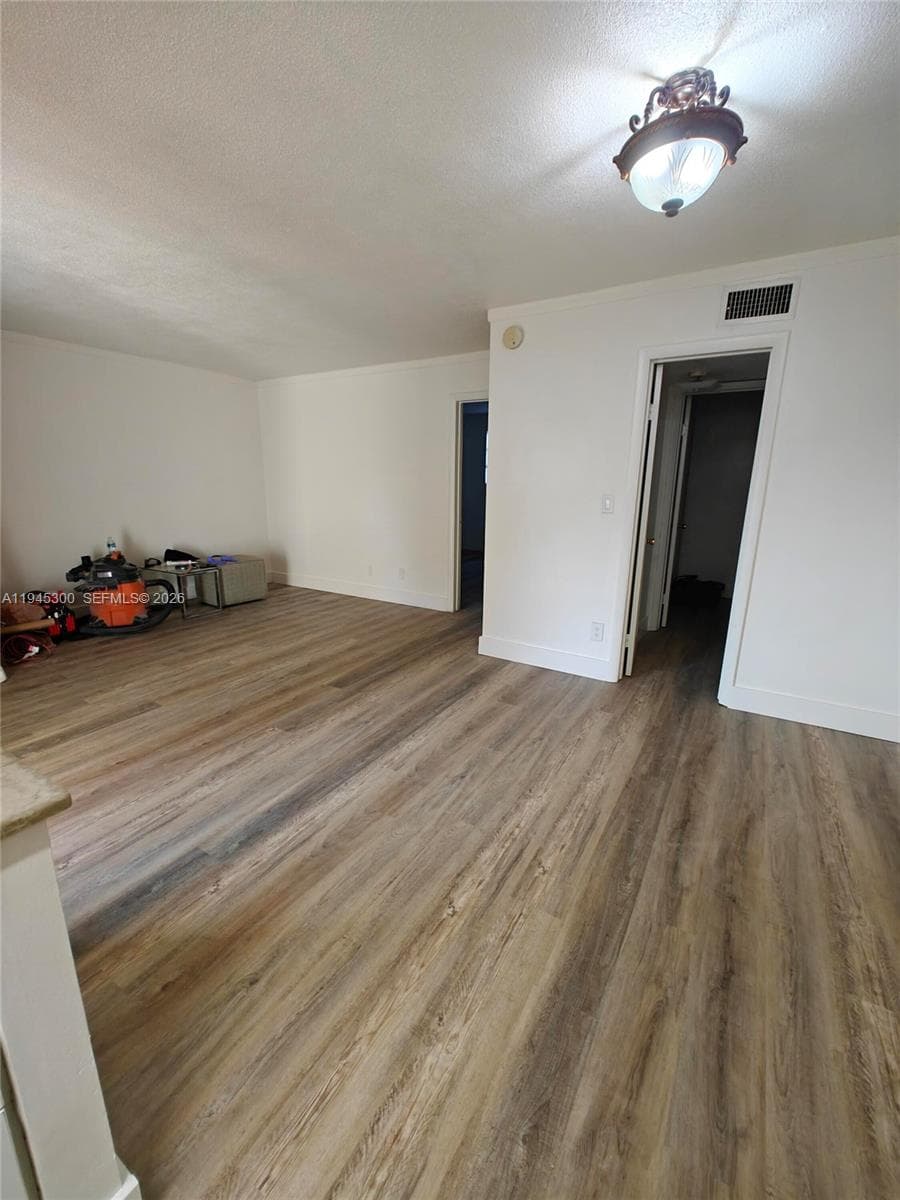 STRAND PLAZA CONDO · #114 in Hallandale Beach - Photo 6
