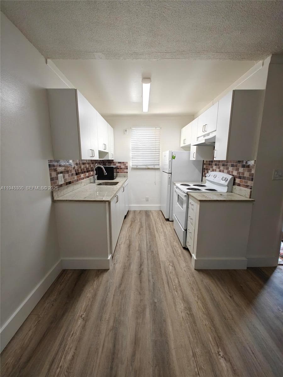 STRAND PLAZA CONDO · #114 in Hallandale Beach - Photo 3