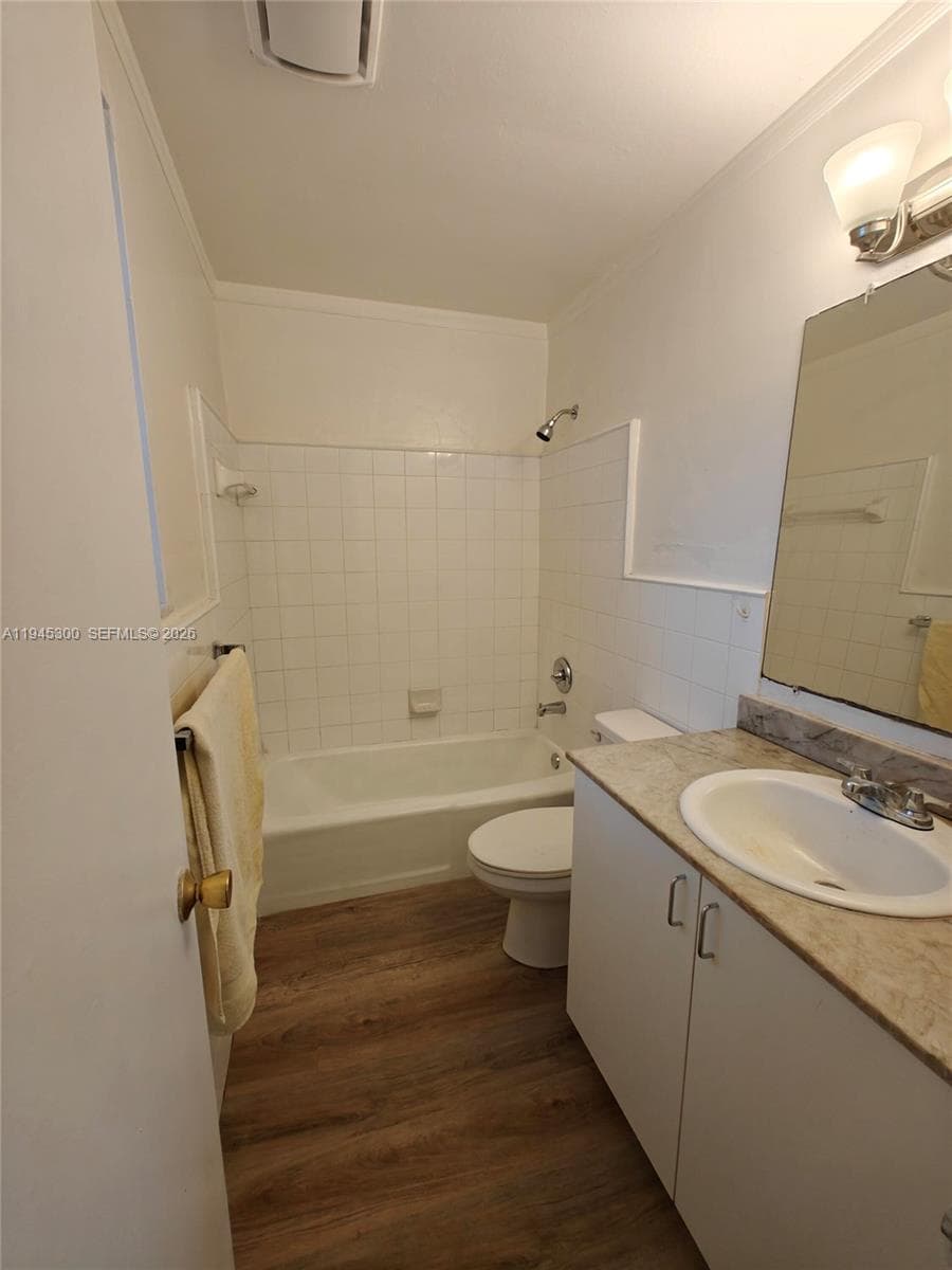 STRAND PLAZA CONDO · #114 in Hallandale Beach - Photo 8