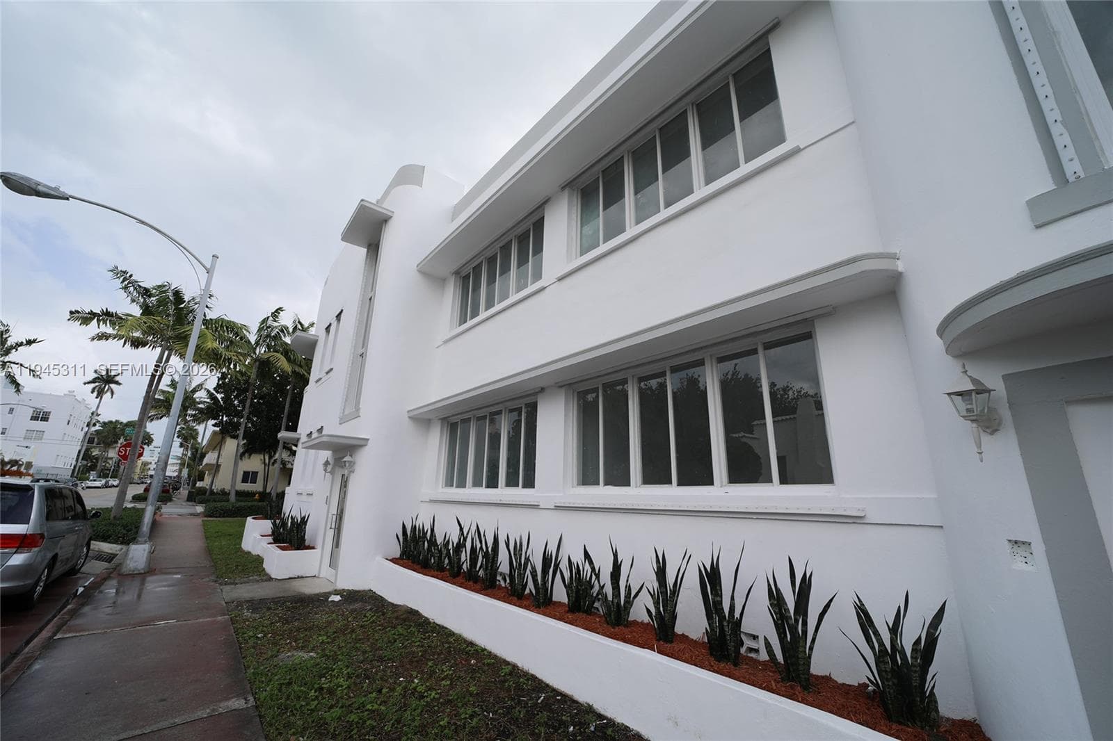 FIRST DECO CONDO · #208 in Miami Beach - Photo 2