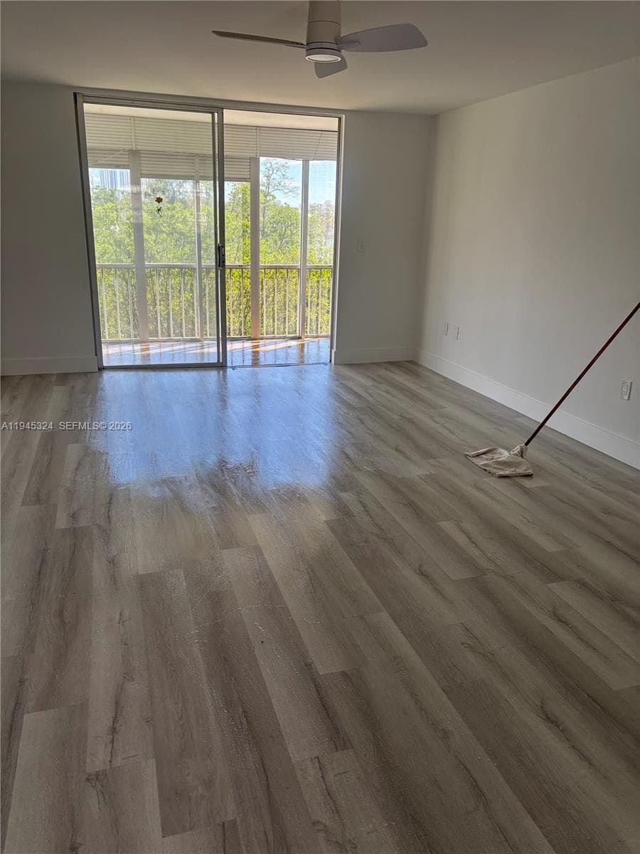 POINT EAST ONE CONDO · #D311 in Aventura - Photo 2