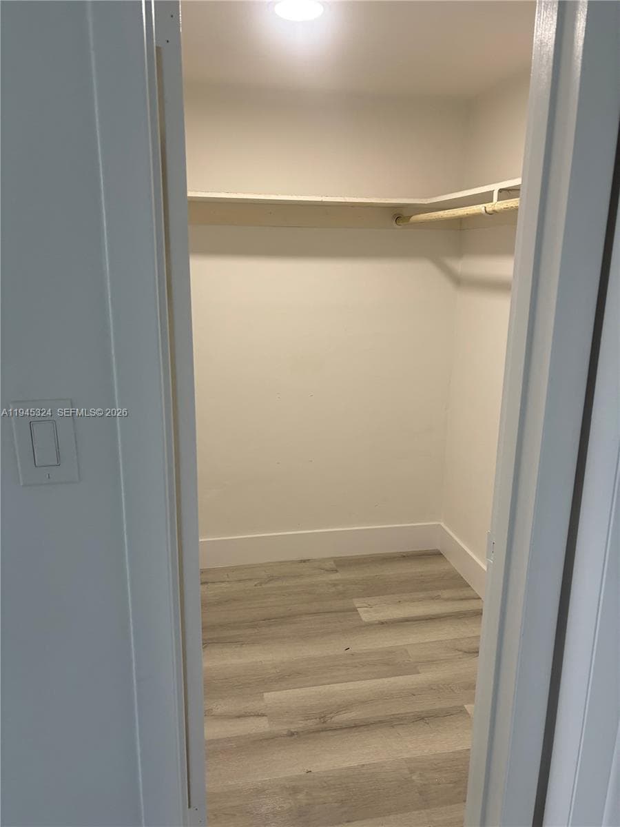 POINT EAST ONE CONDO · #D311 in Aventura - Photo 7