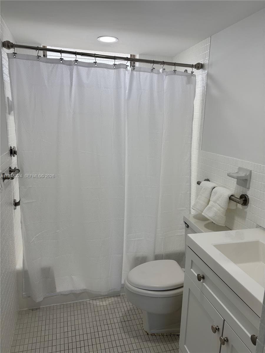 POINT EAST ONE CONDO · #D311 in Aventura - Photo 8