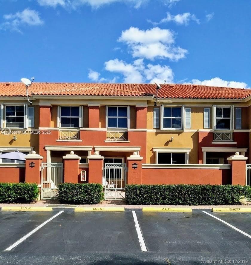 THE GATES AT DORAL ISLES · #260 in Doral - Photo 33