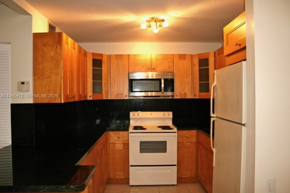 KENLAND BEND NORTH CONDO · #L407 in Miami - Photo 5