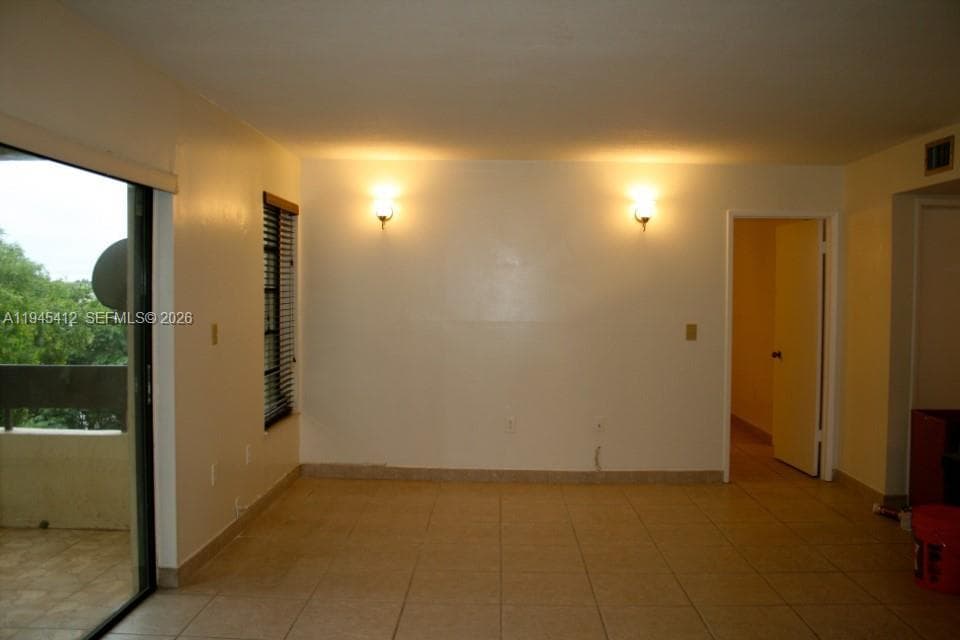 KENLAND BEND NORTH CONDO · #L407 in Miami - Photo 4