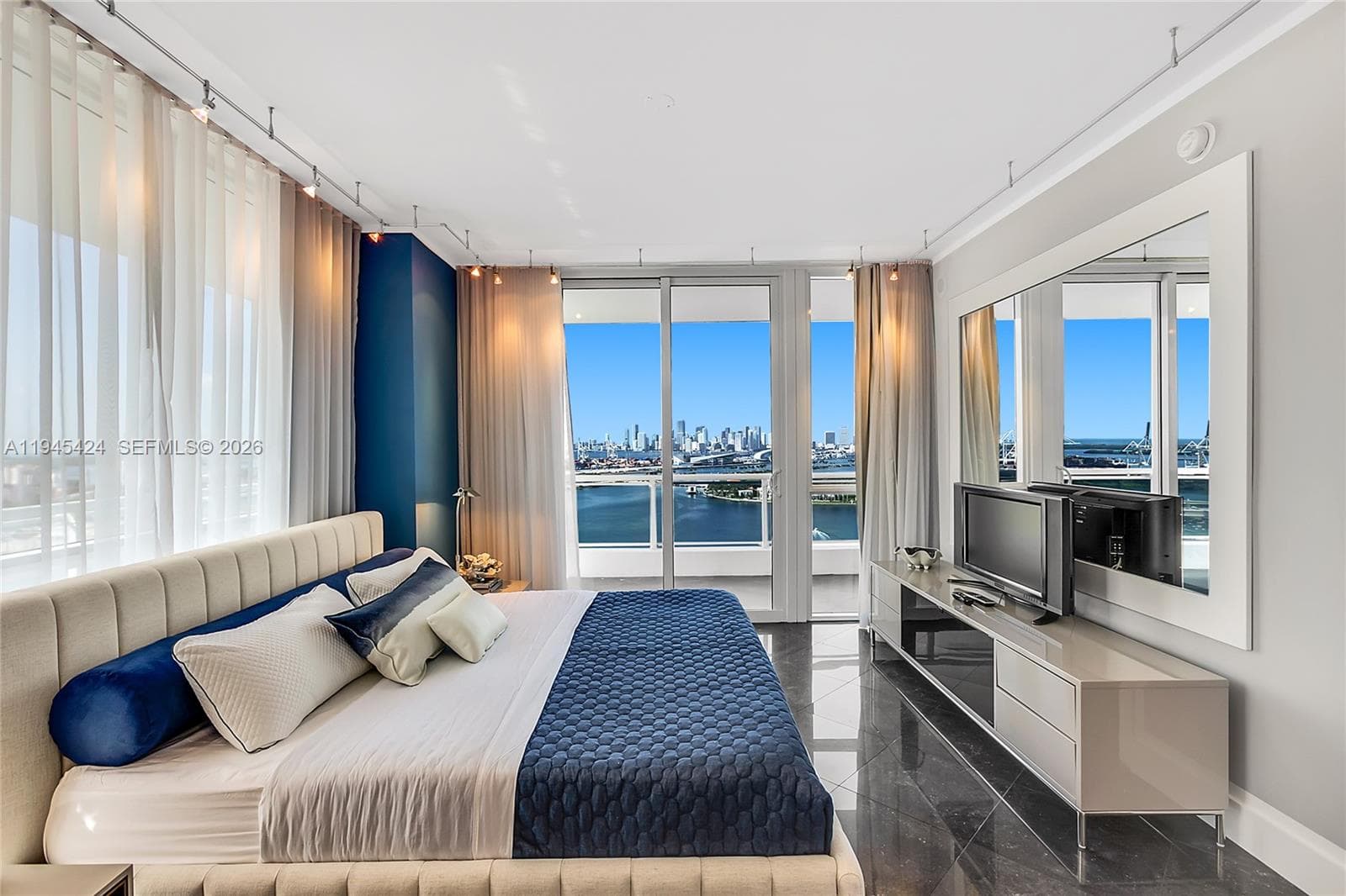 Bentley Bay · #2311 in Miami Beach - Photo 8