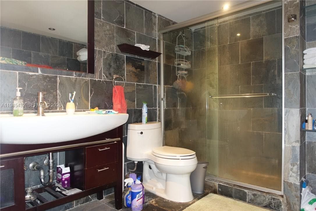 OCEANVIEW BUILDING B COND · #PH-14 in Sunny Isles Beach - Photo 9