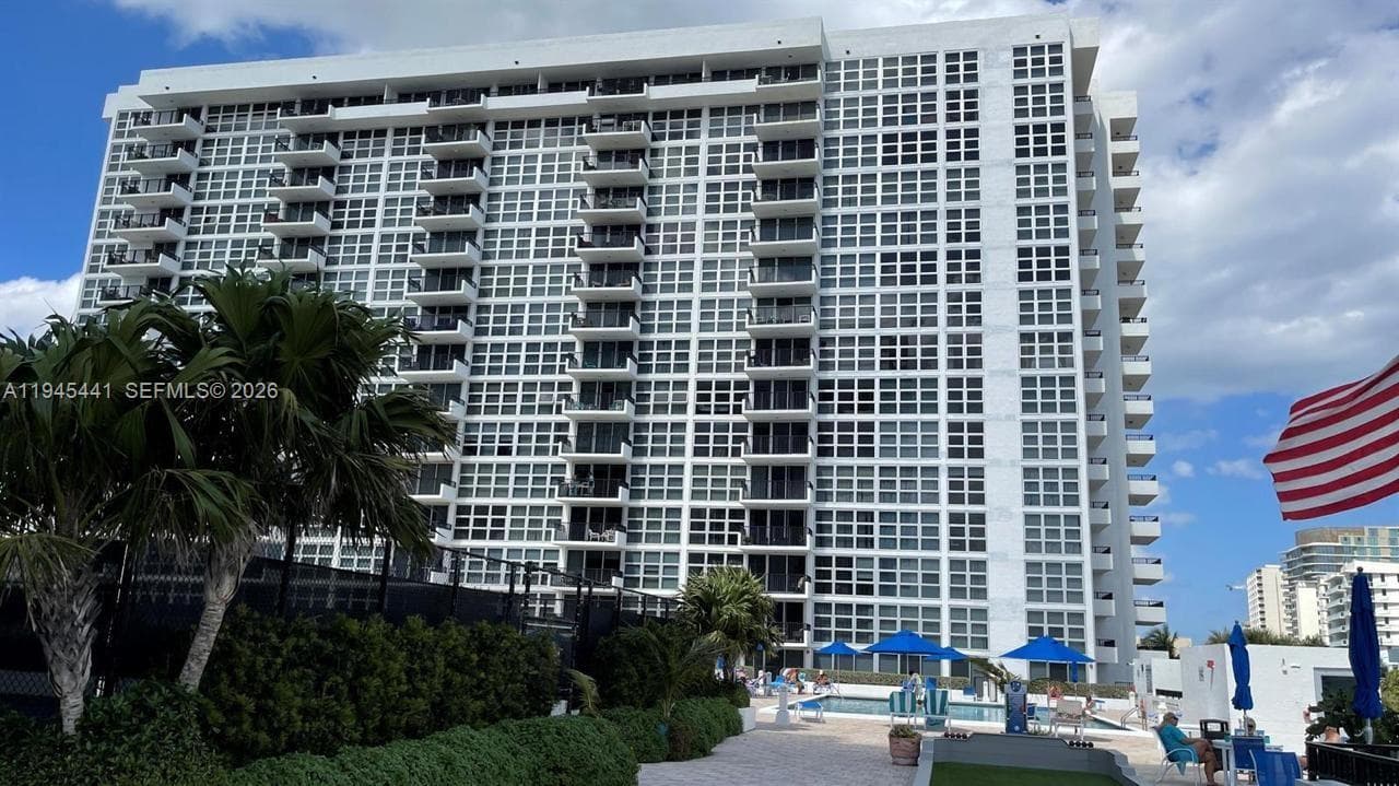 SILVER THATCH ATLANTIC PL · #404 in Pompano Beach - Photo 14