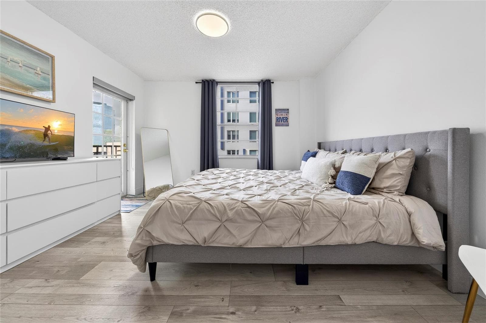 Spacious primary suite