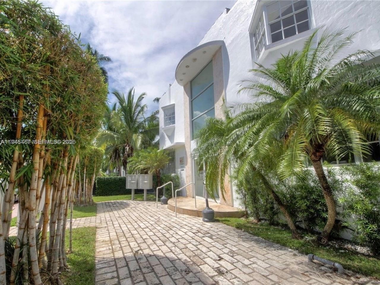 FIRST ON PENN CONDO · #4 in Miami Beach - Photo 1