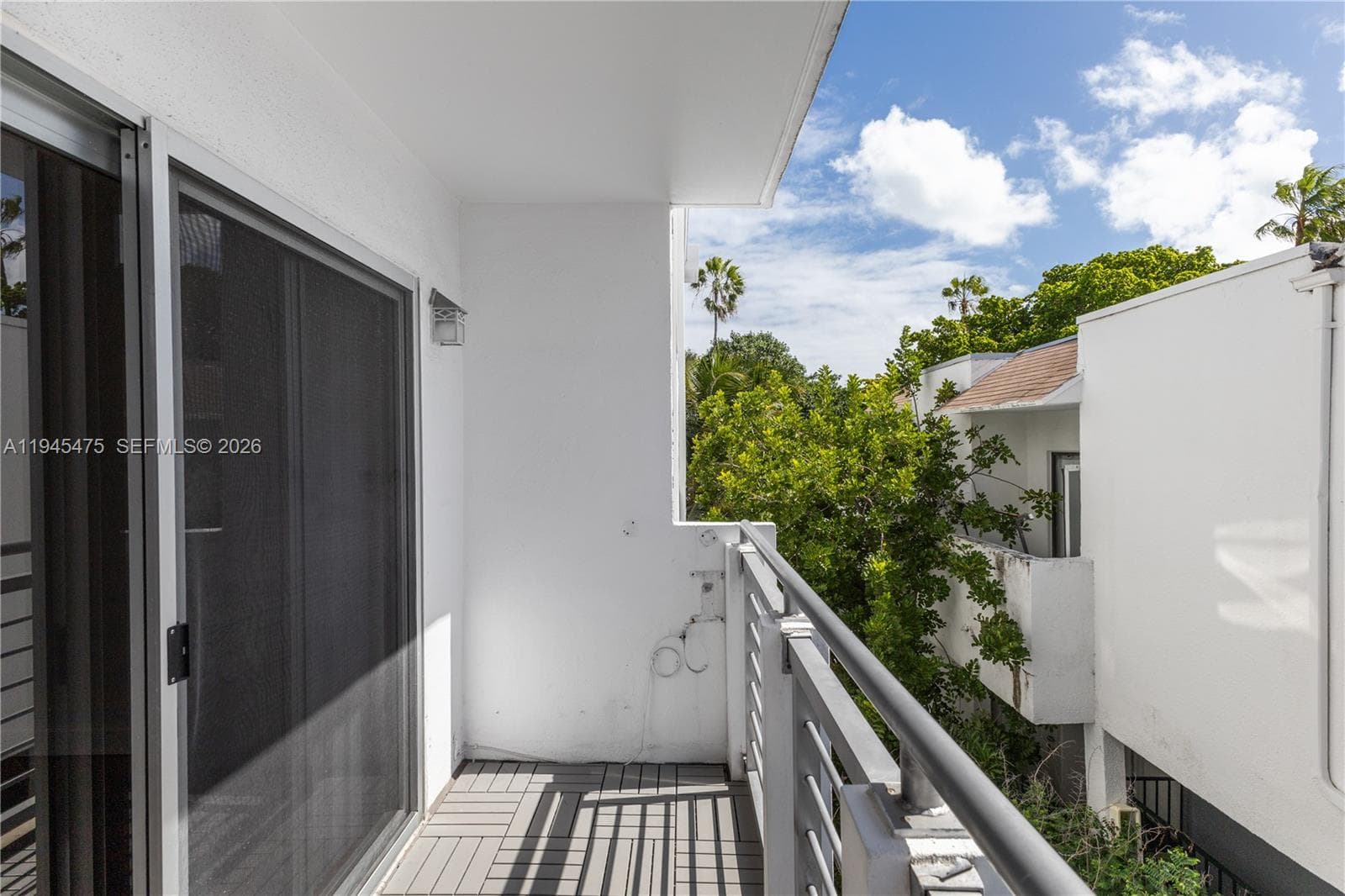 MICHIGAN TOWERS CONDO · #402 in Miami Beach - Photo 1