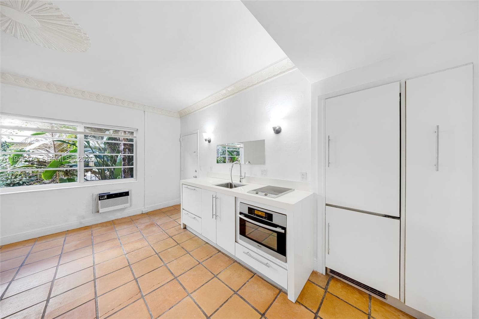 FLAMINGO WAVE CONDO · #2 in Miami Beach - Photo 4
